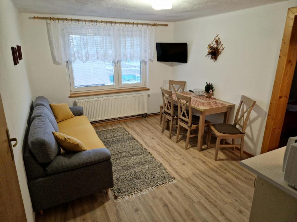 Apartmany Grobarcik Зуберець Екстер'єр фото
